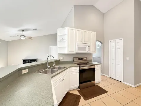 1526 SW Dycus Avenue Port St Lucie FL 34953
