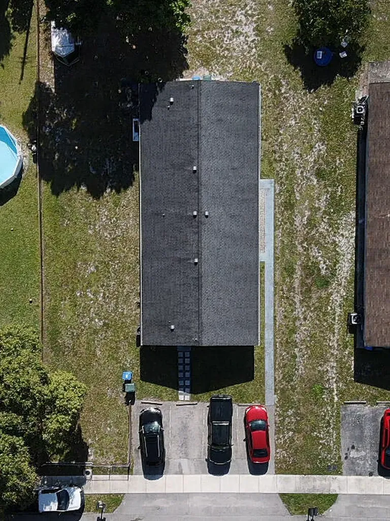 2710 NW 24th Avenue Oakland Park FL 33311