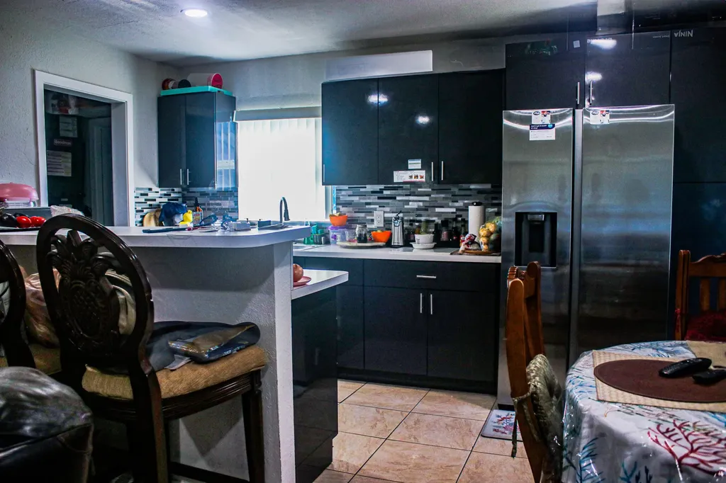 2710 NW 24th Avenue Oakland Park FL 33311