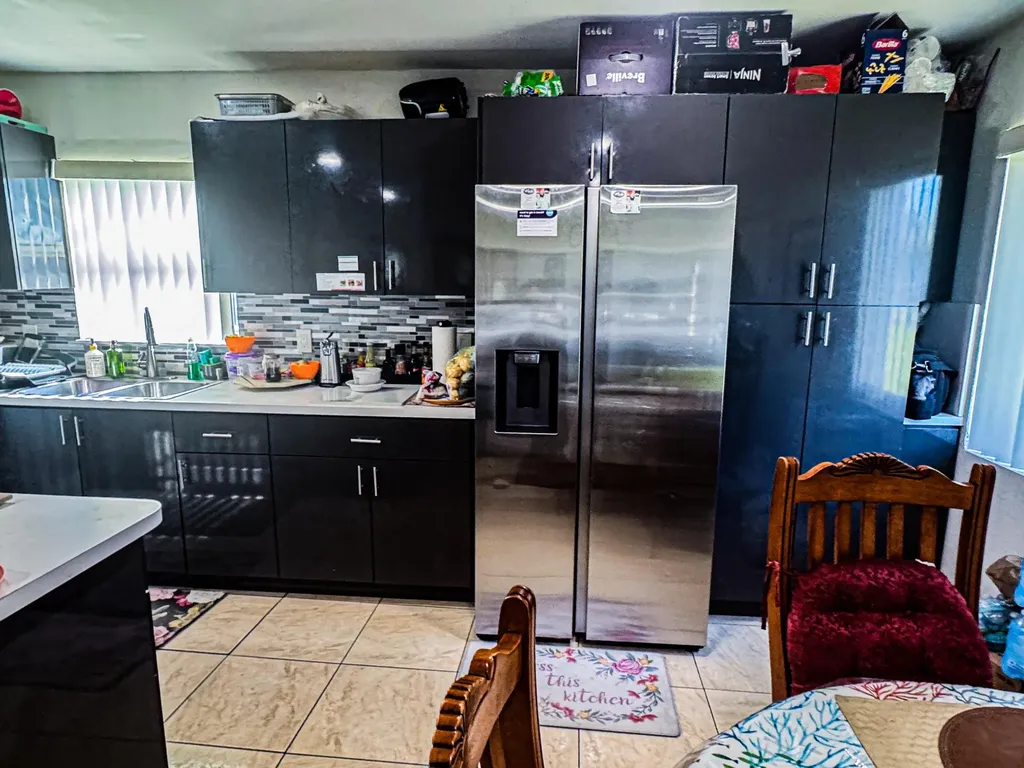 2710 NW 24th Avenue Oakland Park FL 33311