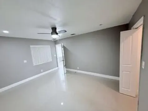 2710 NW 24th Avenue Oakland Park FL 33311