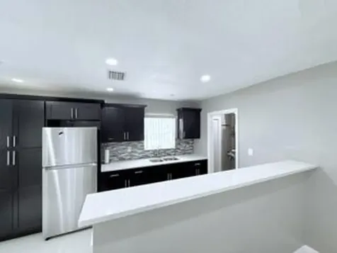 2710 NW 24th Avenue Oakland Park FL 33311