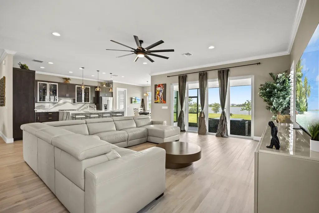 953 Hookline Circle The Acreage FL 33470