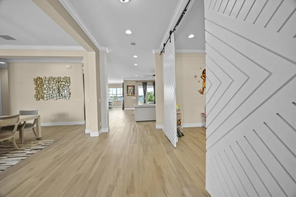 953 Hookline Circle The Acreage FL 33470
