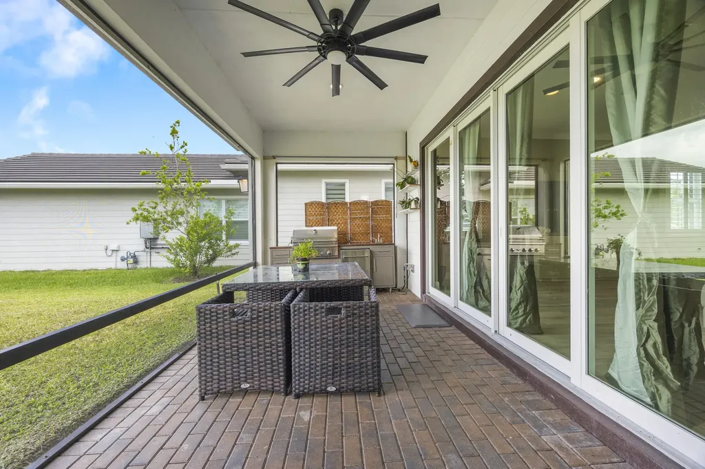 953 Hookline Circle The Acreage FL 33470