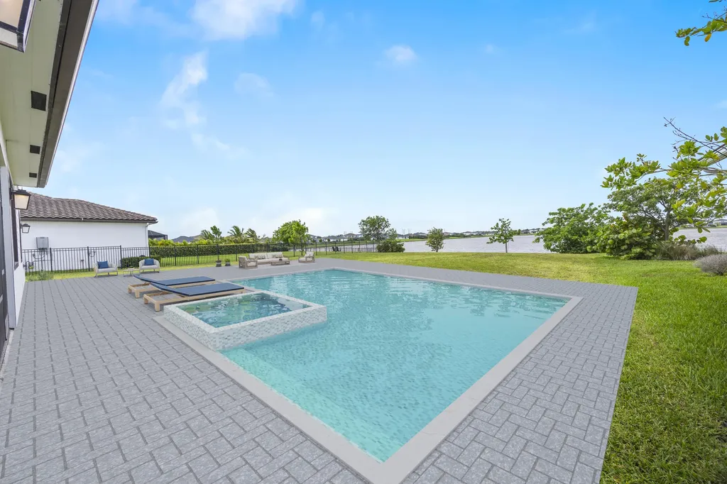 953 Hookline Circle The Acreage FL 33470