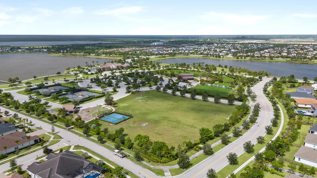 953 Hookline Circle The Acreage FL 33470