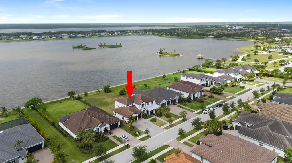 953 Hookline Circle The Acreage FL 33470