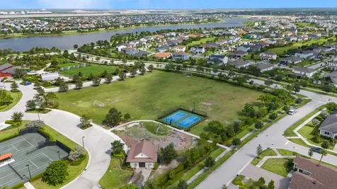 953 Hookline Circle The Acreage FL 33470