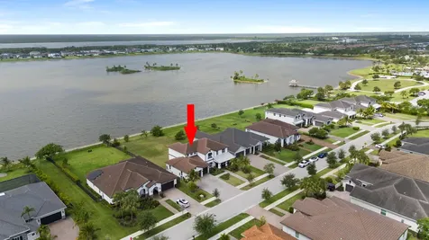 953 Hookline Circle The Acreage FL 33470