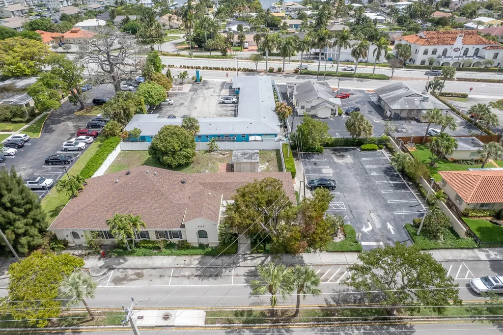 912 SE 4th Street Boynton Beach FL