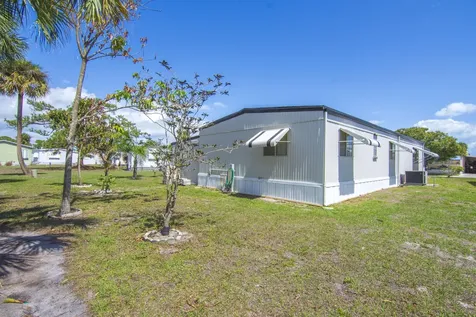 2520 SE Penny Lane Stuart FL 34994