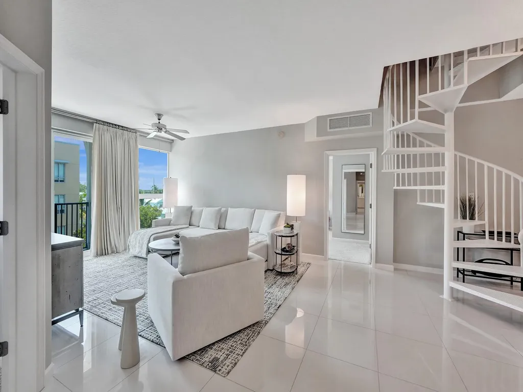 225 NE 1st Street Delray Beach FL 33444