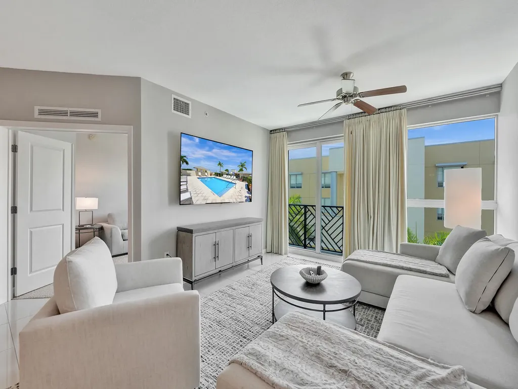 225 NE 1st Street Delray Beach FL 33444