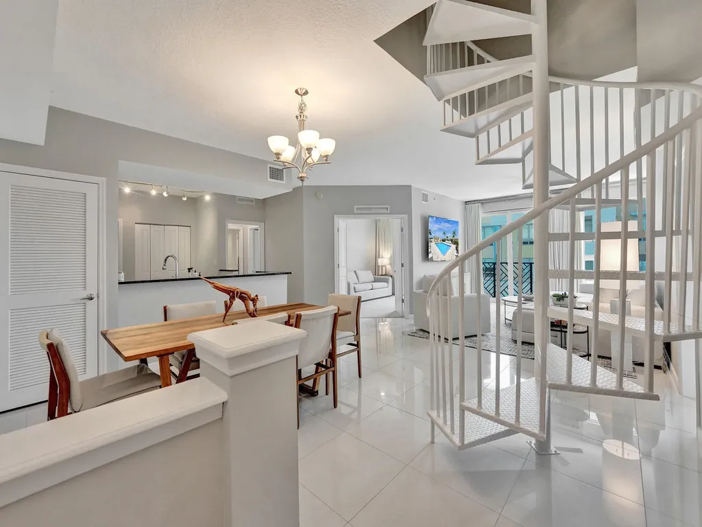 225 NE 1st Street Delray Beach FL 33444