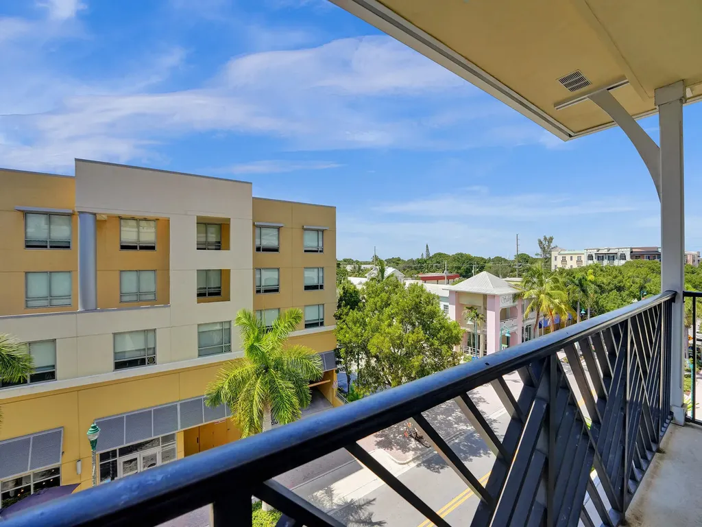 225 NE 1st Street Delray Beach FL 33444