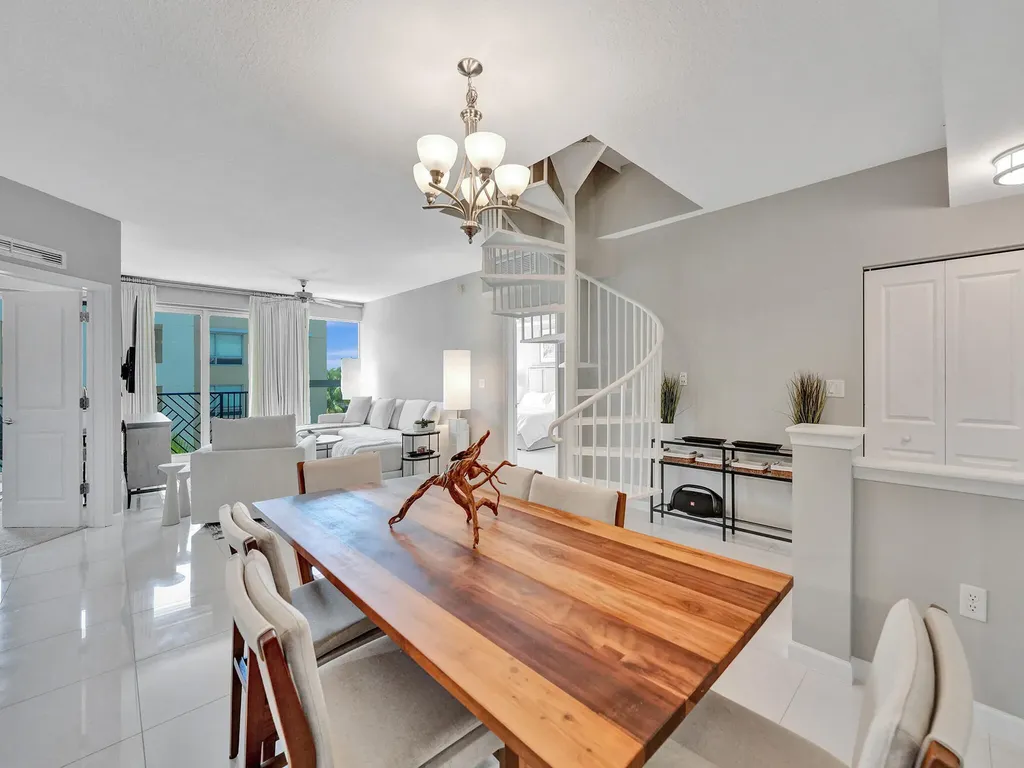 225 NE 1st Street Delray Beach FL 33444