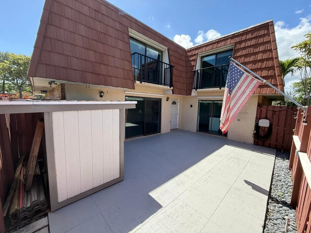 1420 Augusta Circle Delray Beach FL 33445