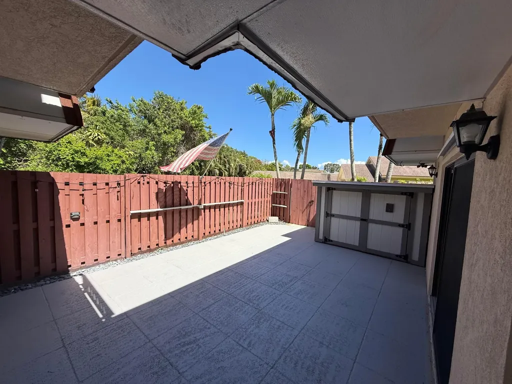 1420 Augusta Circle Delray Beach FL 33445