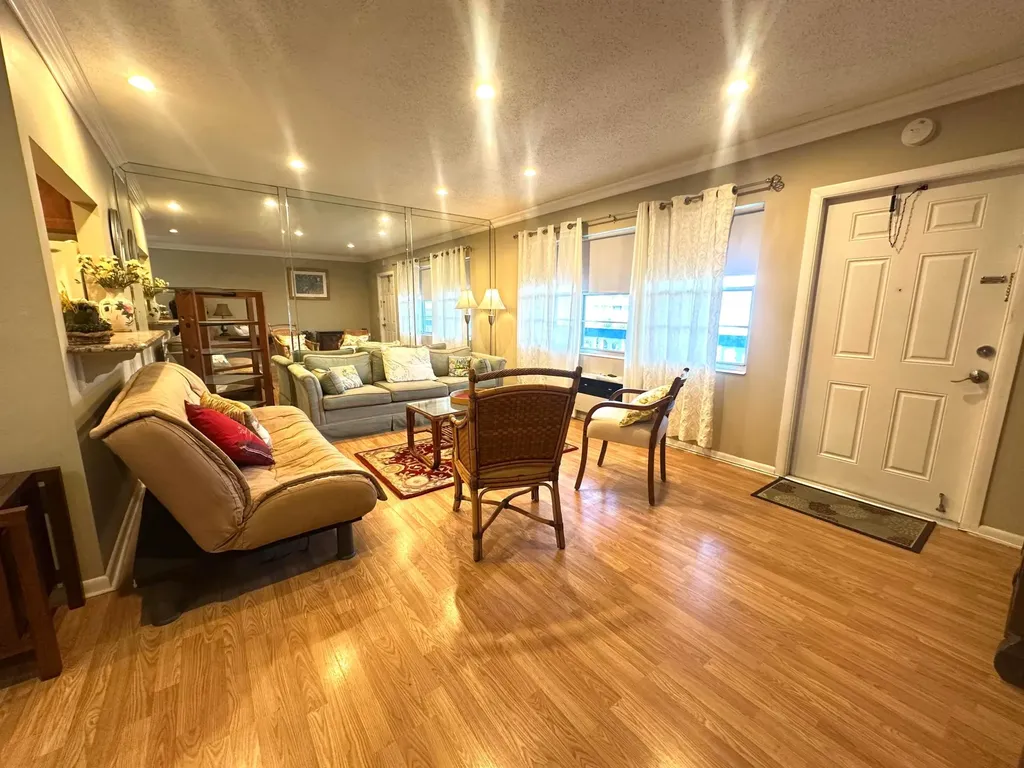 238 Newport O Deerfield Beach FL 33442