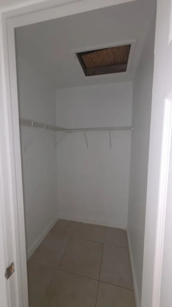 3251 NW 13th Court Fort Lauderdale FL 33311