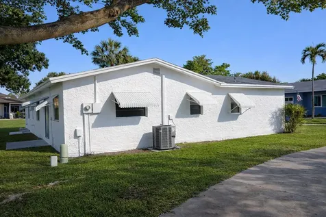 2613 SW Natura Avenue Deerfield Beach FL 33441