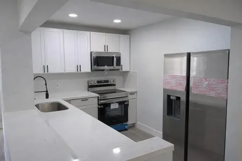2613 SW Natura Avenue Deerfield Beach FL 33441