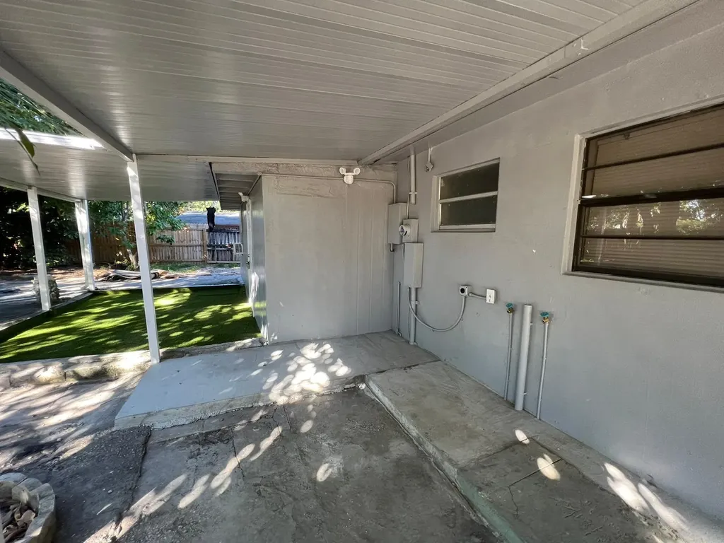 3265 E Palm Drive Boynton Beach FL 33435
