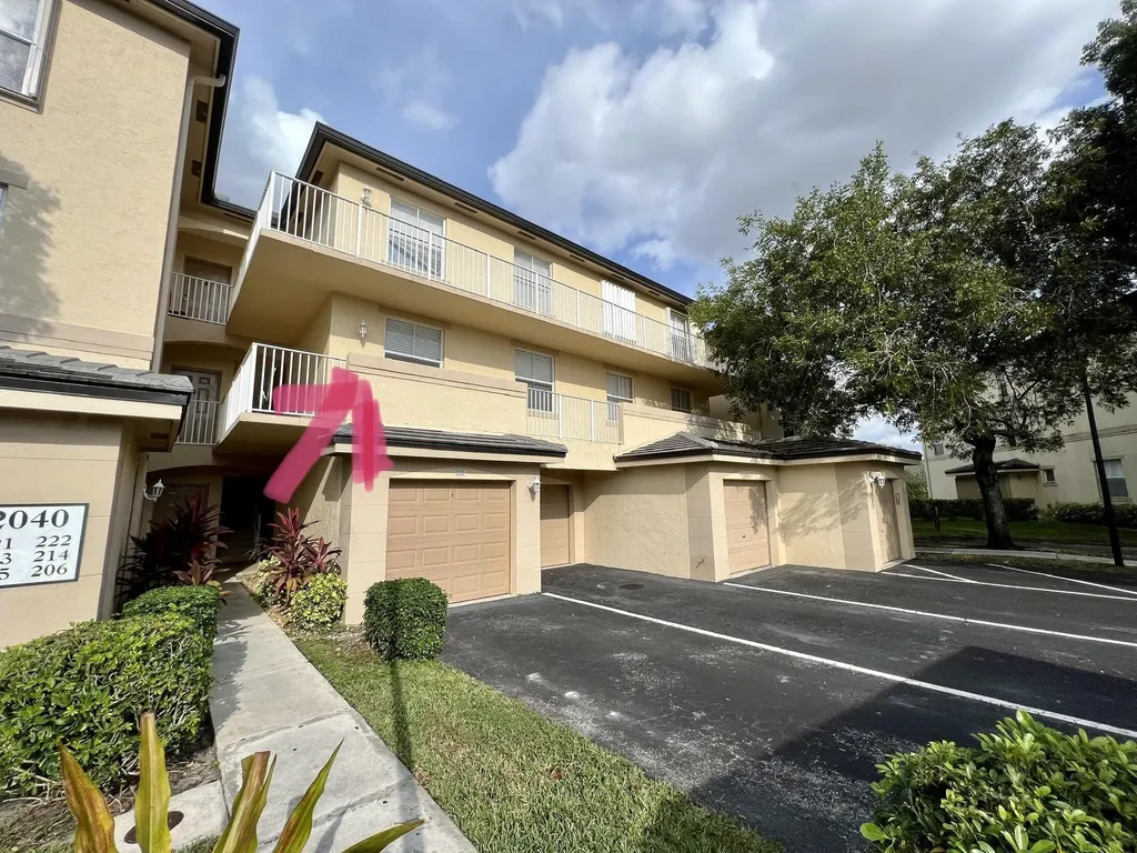 2040 Greenview Shores Boulevard Wellington FL 33414