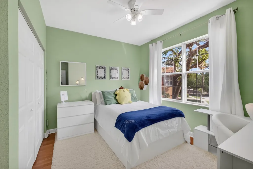659 Cresta Circle West Palm Beach FL 33413