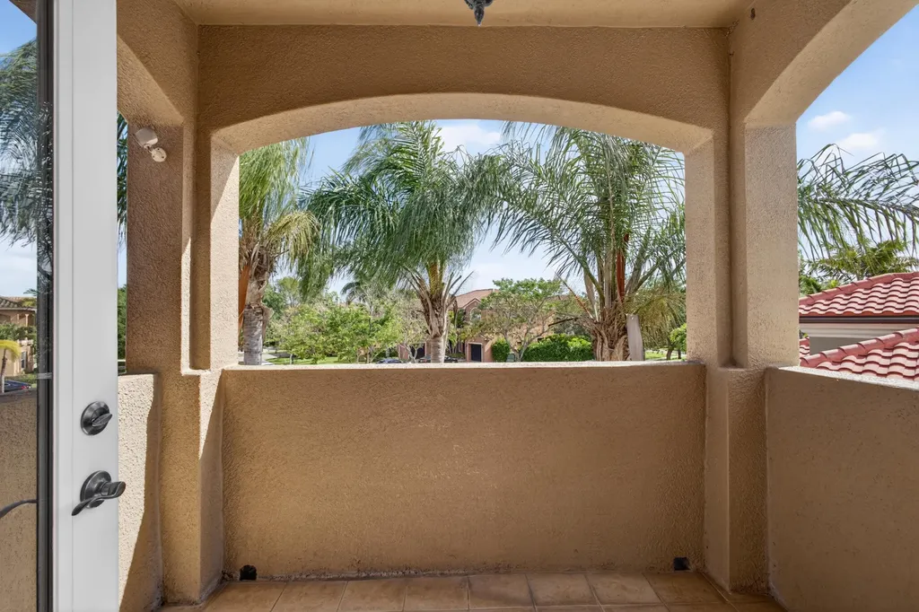 659 Cresta Circle West Palm Beach FL 33413