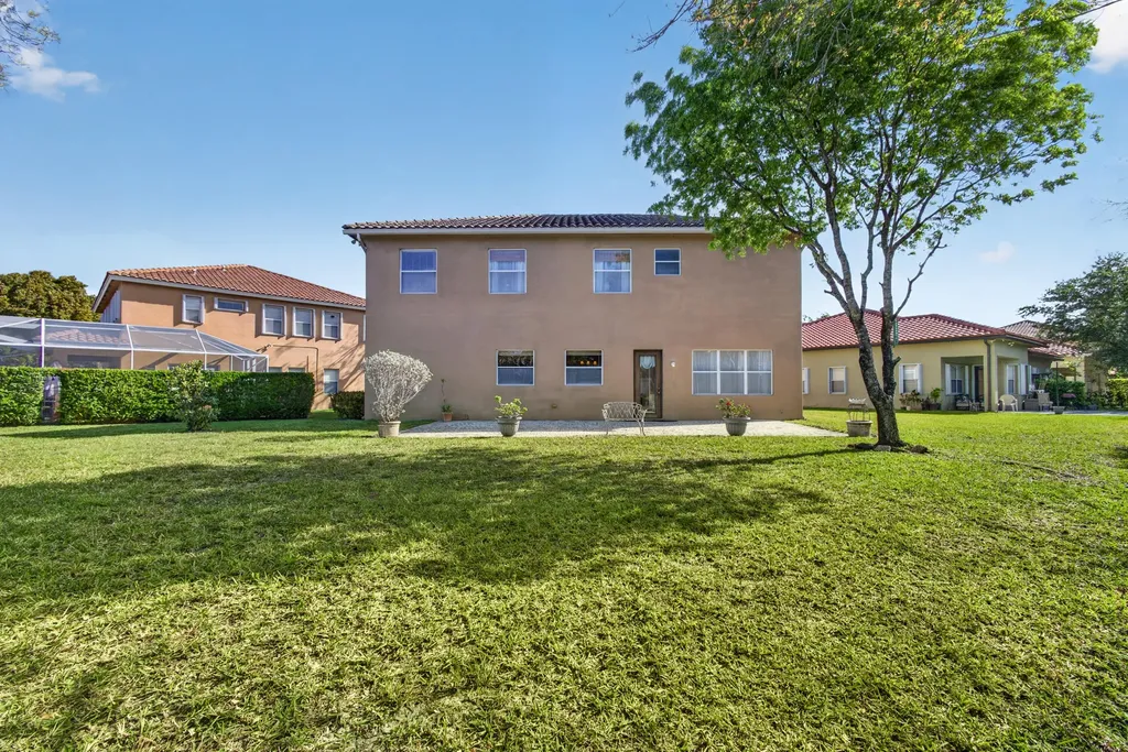 659 Cresta Circle West Palm Beach FL 33413