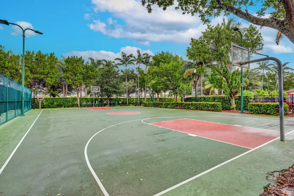 659 Cresta Circle West Palm Beach FL 33413
