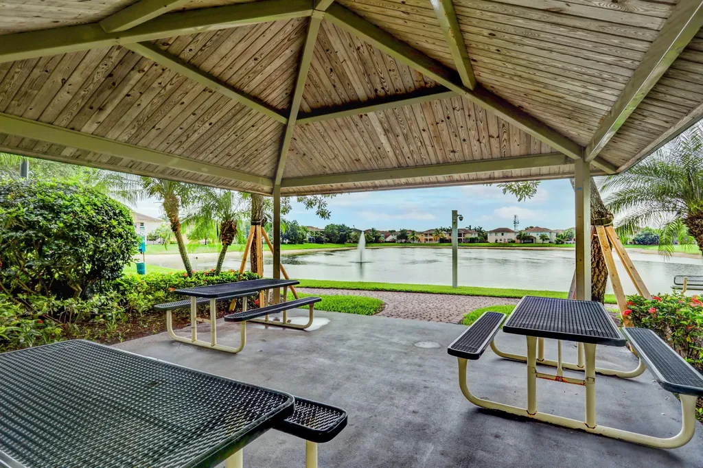 659 Cresta Circle West Palm Beach FL 33413