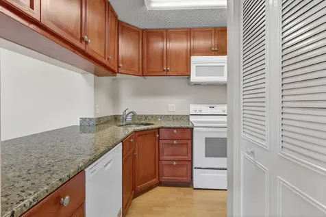 624 Sea Pine Way Greenacres FL 33415
