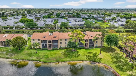 624 Sea Pine Way Greenacres FL 33415