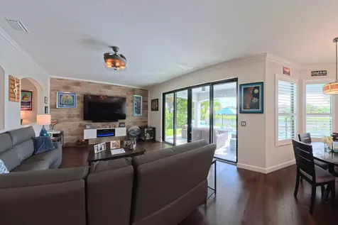 5590 Sandbirch Way Lake Worth FL 33463