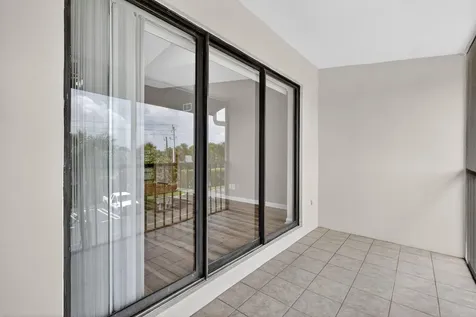 624 Sea Pine Way Greenacres FL 33415