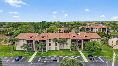 624 Sea Pine Way Greenacres FL 33415
