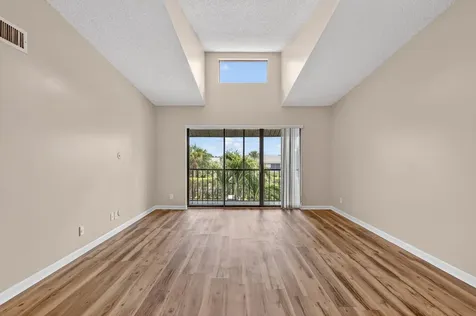 624 Sea Pine Way Greenacres FL 33415