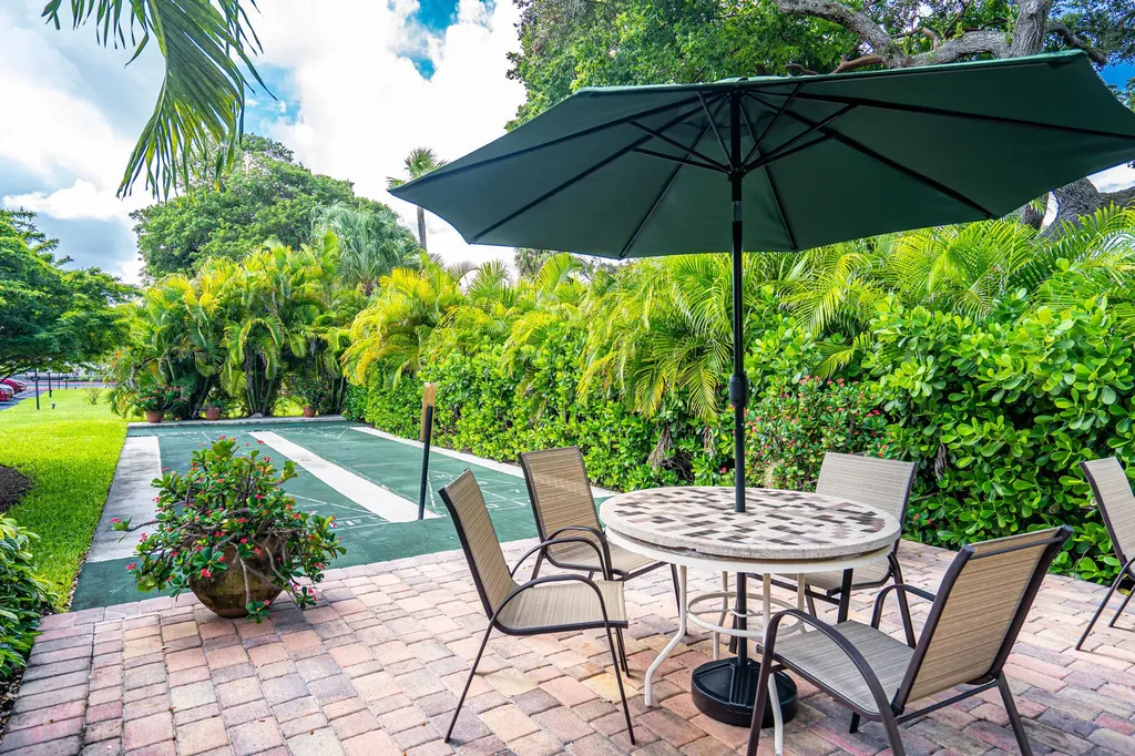 1111 S Ocean Boulevard Boca Raton FL 33432