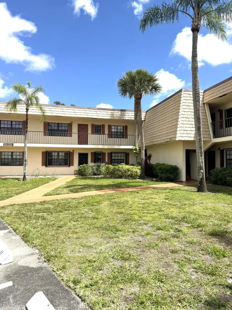 4121 Oak Terrace Drive Greenacres FL 33463