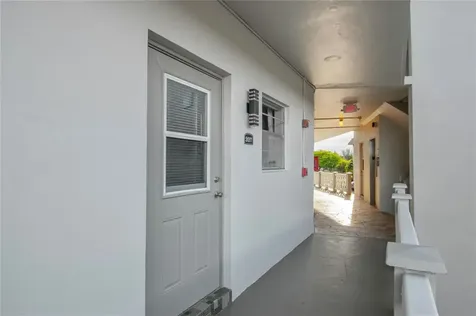 5171 W Oakland Park Boulevard Lauderdale Lakes FL 33313