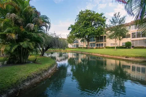 5171 W Oakland Park Boulevard Lauderdale Lakes FL 33313