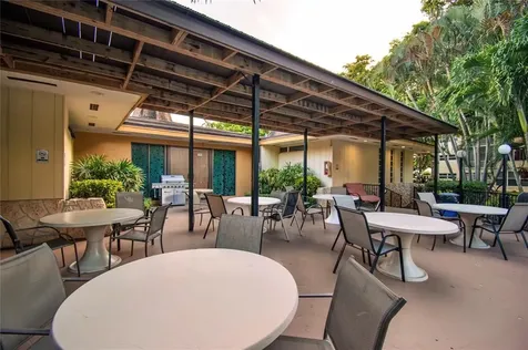5171 W Oakland Park Boulevard Lauderdale Lakes FL 33313