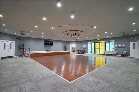 5171 W Oakland Park Boulevard Lauderdale Lakes FL 33313