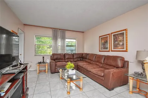 5171 W Oakland Park Boulevard Lauderdale Lakes FL 33313