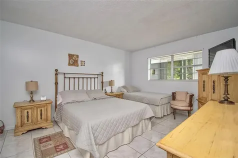 5171 W Oakland Park Boulevard Lauderdale Lakes FL 33313