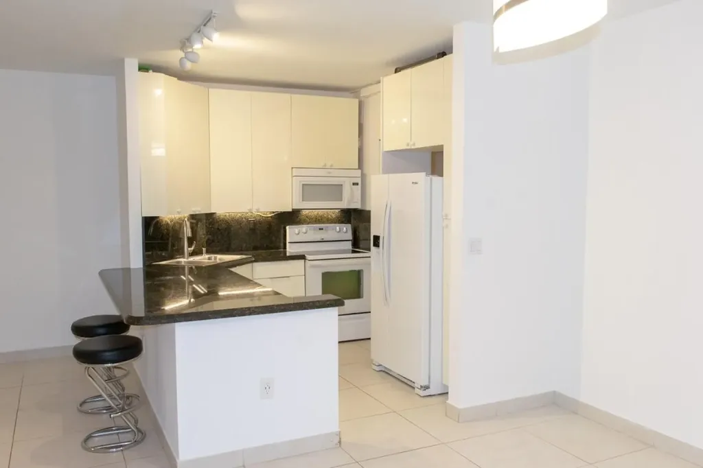 50 SW 3rd Boca Raton FL 33432
