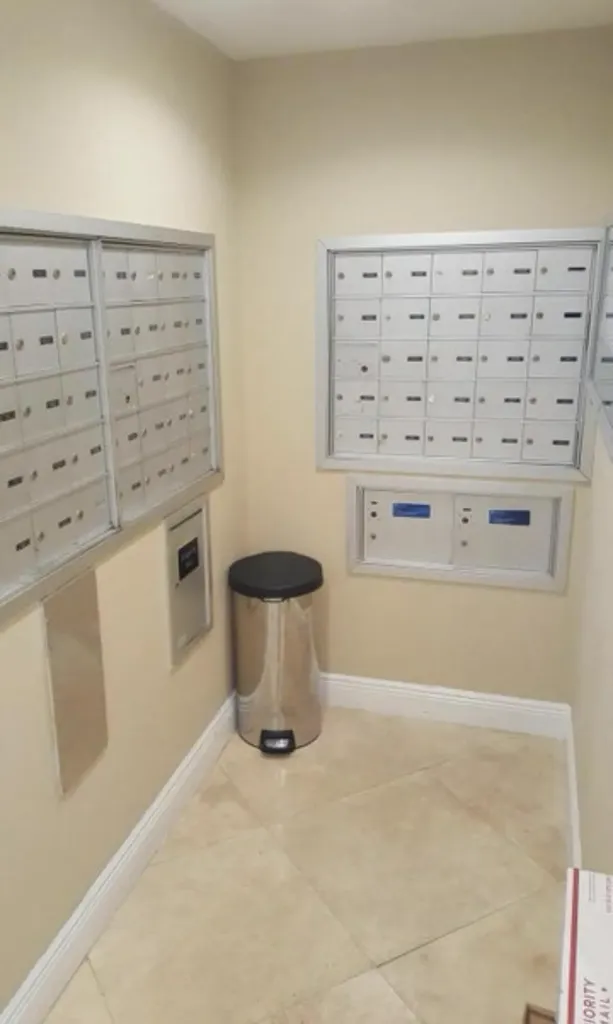 50 SW 3rd Boca Raton FL 33432